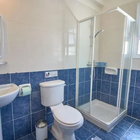Tatiana - 3br Coastal Serenity With Private Pool Feriehus *